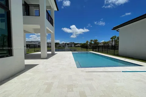 3511 S Ashwood Cir S, Hollywood FL 33312
