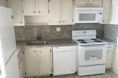 2200 E Hallandale Beach Blvd # 708, Hallandale Beach FL 33009