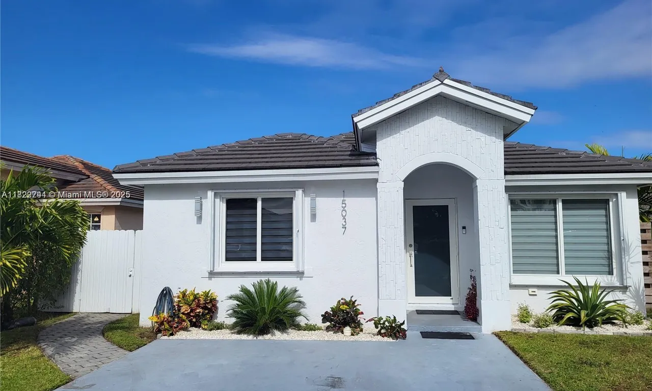 15037 SW 138th Ter, Miami FL 33196