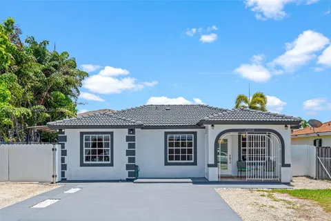 13254 SW 275th Ln, Homestead FL 33032