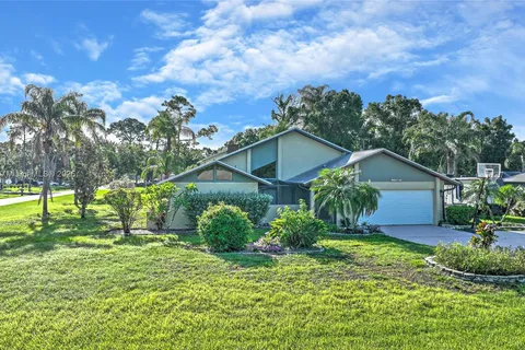 7700 DENI DR, Other City - In The State Of Florida FL 33917