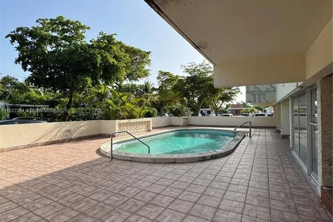 1225 NE 124th St # 46A, North Miami FL 33161