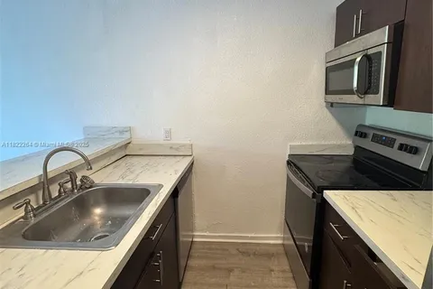 1225 NE 124th St # 46A, North Miami FL 33161