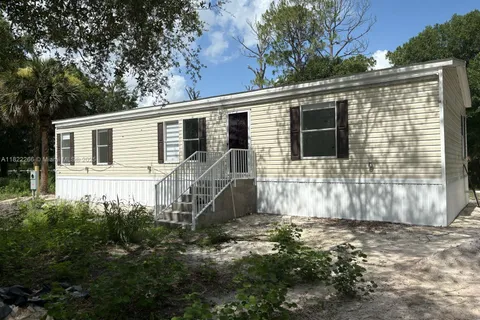 720 N Riverside St, Clewiston FL 33440