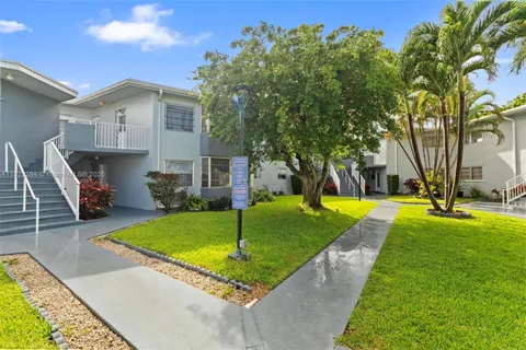 1667 NE Miami Gardens Dr # 243, Miami FL 33179
