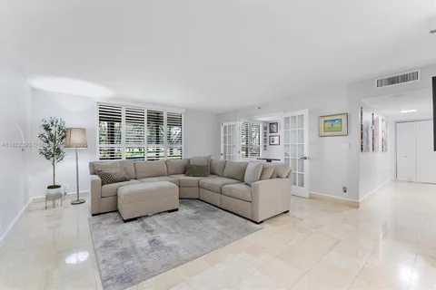 7225 Promenade Dr # 102, Boca Raton FL 33433