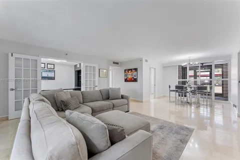7225 Promenade Dr # 102, Boca Raton FL 33433