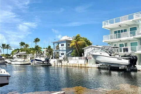 118 Burgundy Dr, Tavernier FL 33070