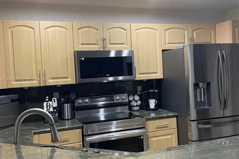 16388 SW 47th Ter, Miami FL 33185