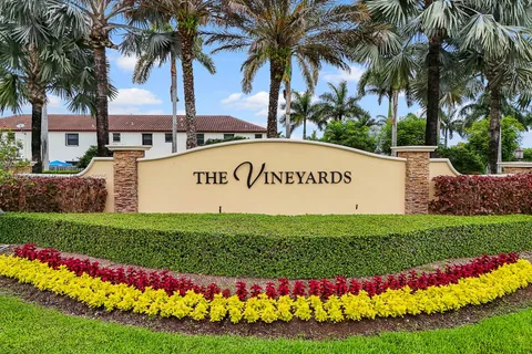 572 SE 34th Ter, Homestead FL 33033