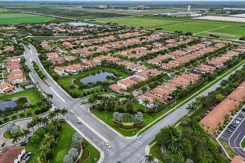 572 SE 34th Ter, Homestead FL 33033