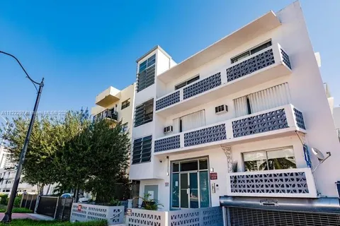 4015 Indian Creek Dr # 204, Miami Beach FL 33140