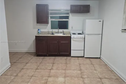 5214 Wiley St Rear, Hollywood FL 33021