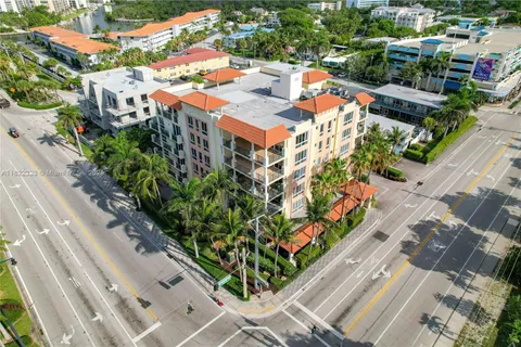 9 NE 20th Ave # 201, Deerfield Beach FL 33441