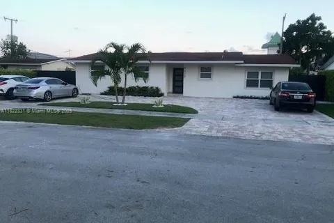 9420 SW 55th St # 1, Miami FL 33165
