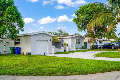 7795 Granada Blvd, Miramar FL 33023