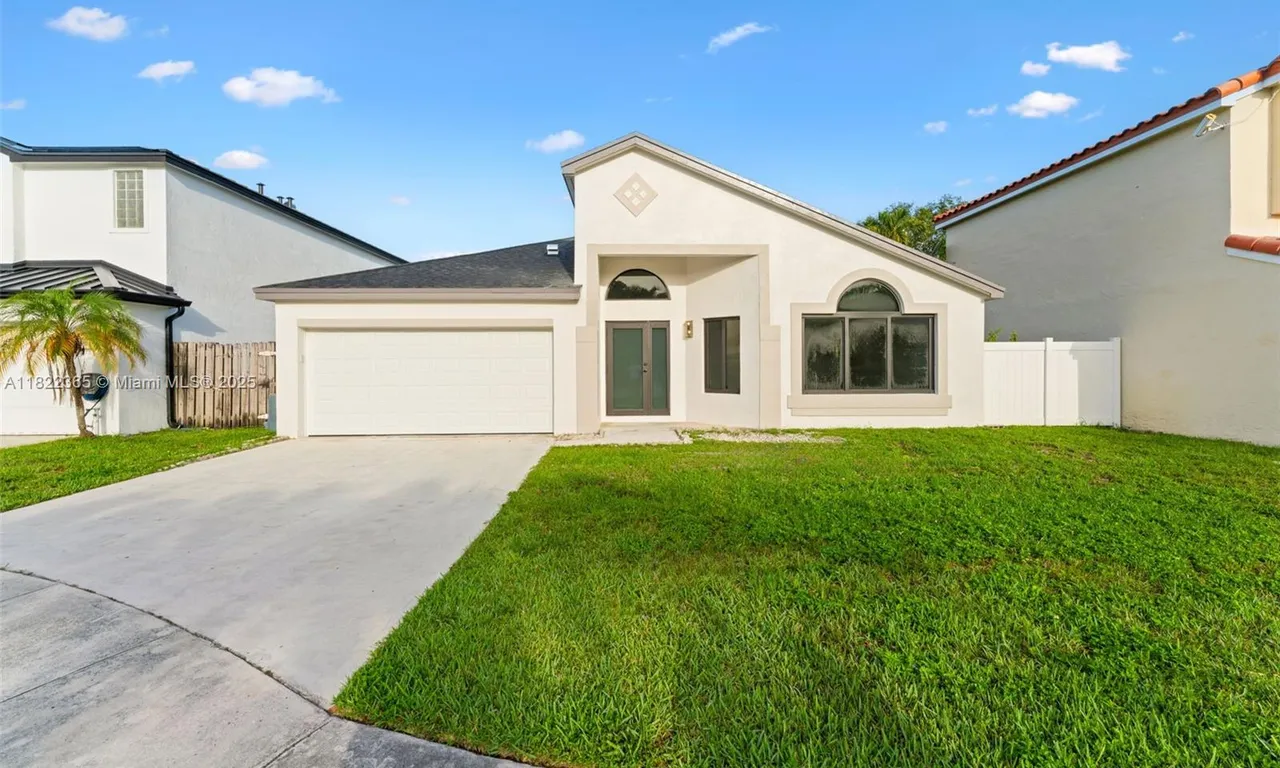 9940 SW 155th Ave, Miami FL 33196