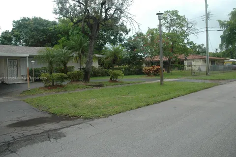 12385 NW 4th Ave, North Miami FL 33168