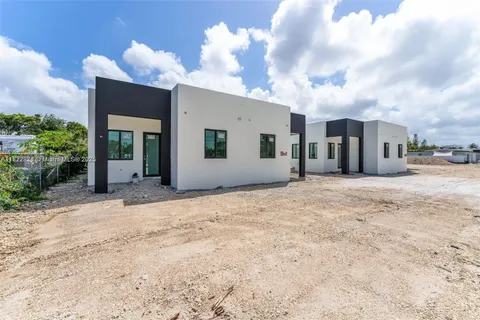 12330 SW 219th St, Miami FL 33170