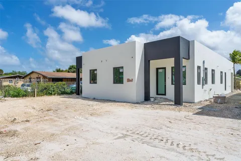 12330 SW 219th St, Miami FL 33170