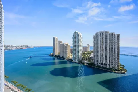 300 S Biscayne Blvd # 2612, Miami FL 33131