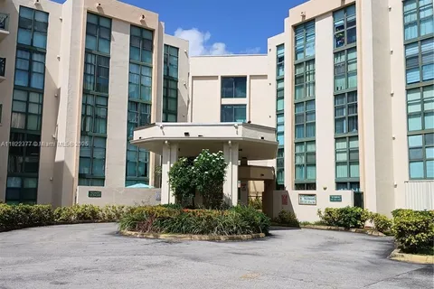 2055 SW 122nd Ave # 113, Miami FL 33175