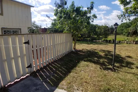 5834 NW 21ST ST # B, Lauderhill FL 33313