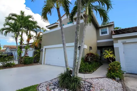 12056 NW 56th St, Coral Springs FL 33076