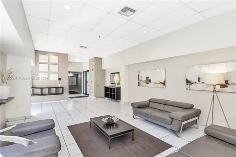 17600 N Bay Rd # N508, Sunny Isles Beach FL 33160