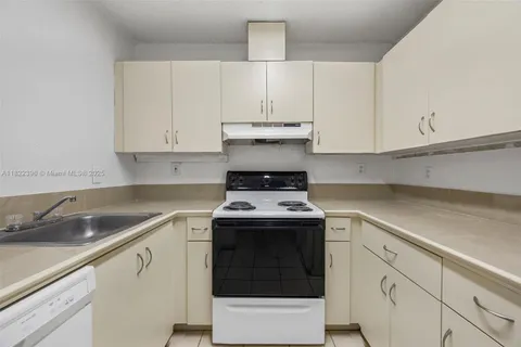 8421 SW 209th St # 8421, Cutler Bay FL 33189