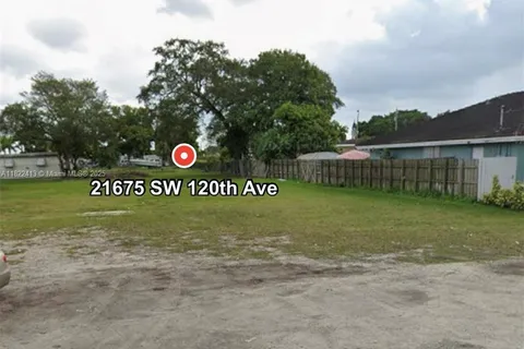21675 SW 120th Ave, Miami FL 33170