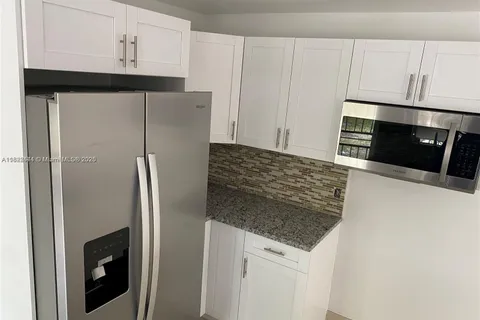 1121 SW 24th Ave # 2, Fort Lauderdale FL 33312