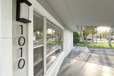 1010 NE 24th St, Pompano Beach FL 33064
