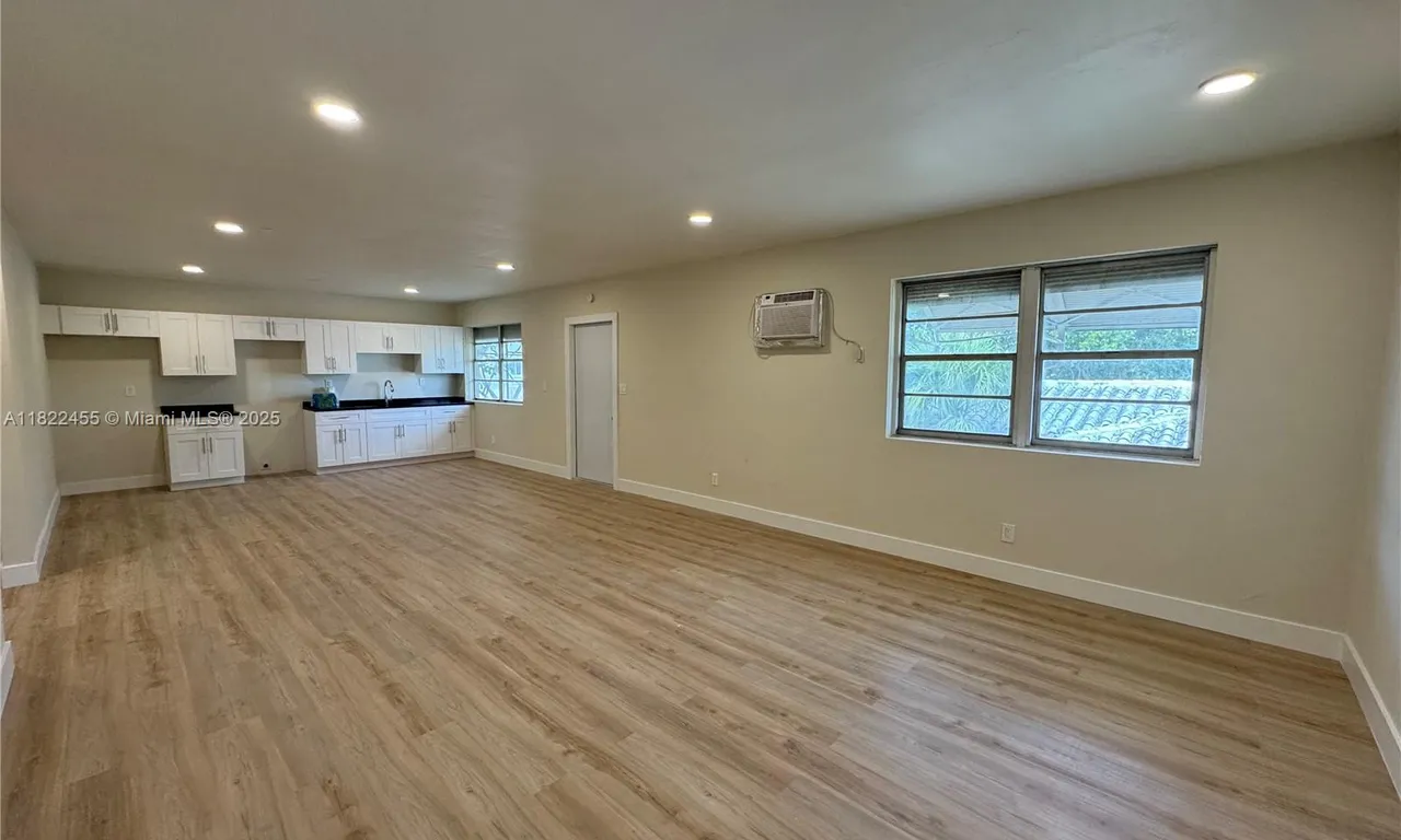 1711 Fillmore St # 8, Hollywood FL 33020