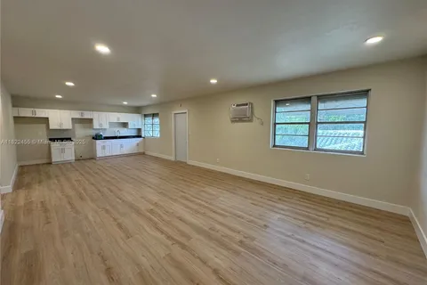 1711 Fillmore St # 8, Hollywood FL 33020