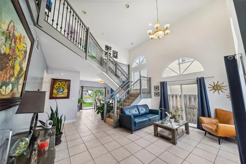 11018 NW 47th Ter, Doral FL 33178