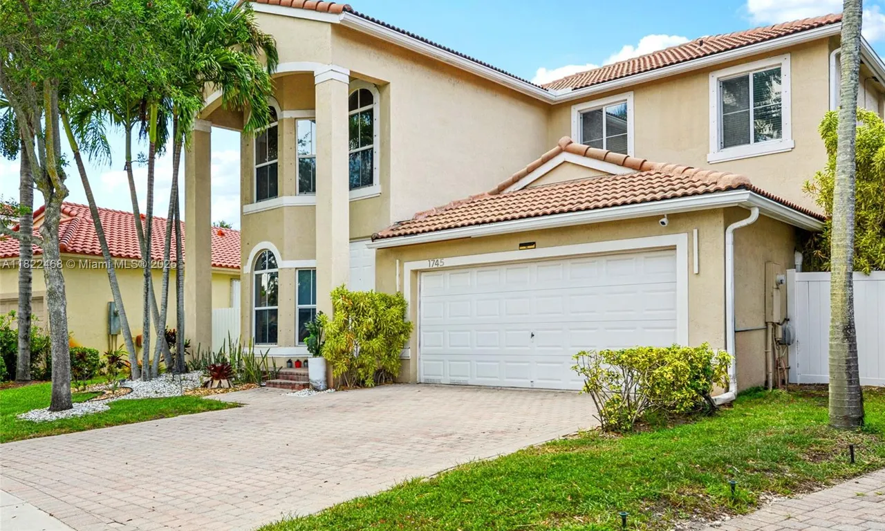 1745 NW 77th Ave, Pembroke Pines FL 33024