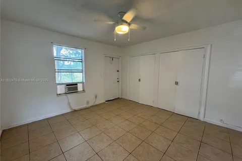 19121 NE 25th Ave # 2, Miami FL 33180