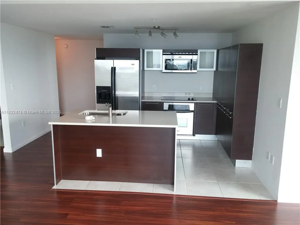 1900 N Bayshore Dr # 1811, Miami FL 33132