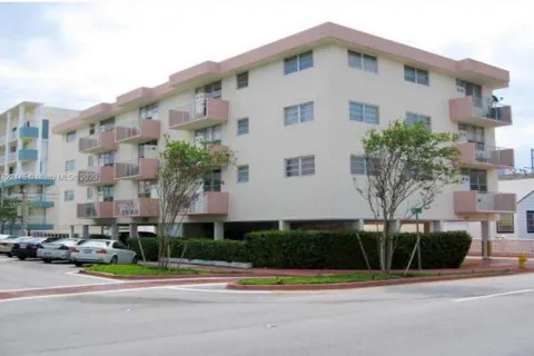 244 79th St # 3D, Miami Beach FL 33141