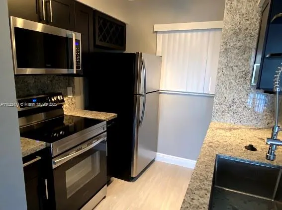 2850 N Oakland Forest Dr # 204, Oakland Park FL 33309
