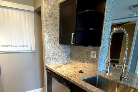 2850 N Oakland Forest Dr # 204, Oakland Park FL 33309
