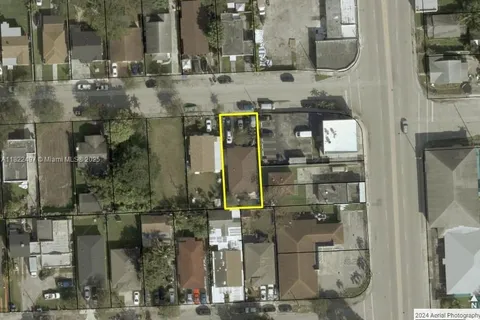 1720 NW 44th St, Miami FL 33142