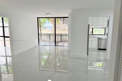 16909 N Bay Rd # 116, Sunny Isles Beach FL 33160