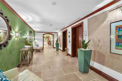 2951 S Bayshore Dr # 1017, Miami FL 33133