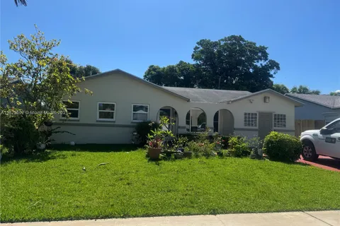 22115 SW 58th Ave, Boca Raton FL 33428