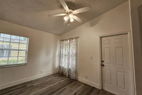800 NW 15th Ave, Fort Lauderdale FL 33311