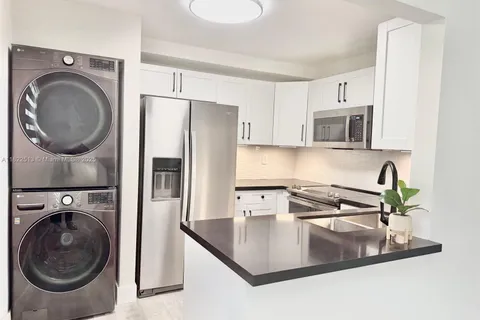 10309 NW 9th St Cir # 201, Miami FL 33172