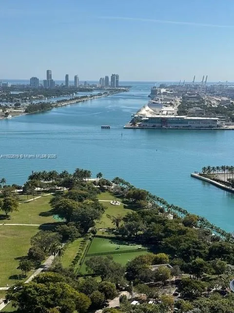 1040 Biscayne Blvd # 3008, Miami FL 33132