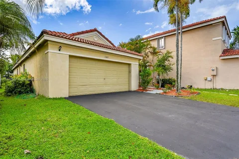 1347 Plumosa Way, Weston FL 33327